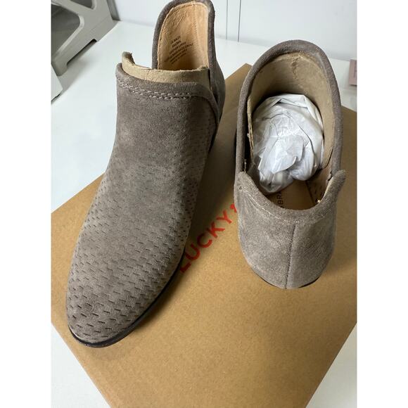 Lucky Brand Women's Baley Fashion Boot - Picture 4 of 7